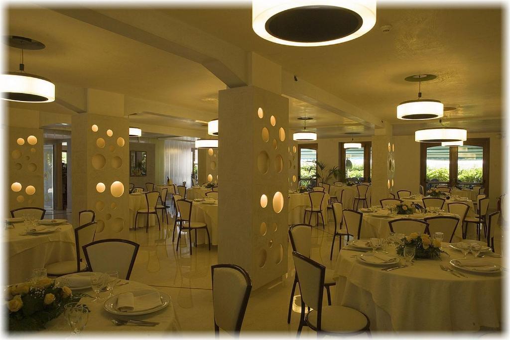 Hotel Ristorante Cavaliere Скарио Экстерьер фото