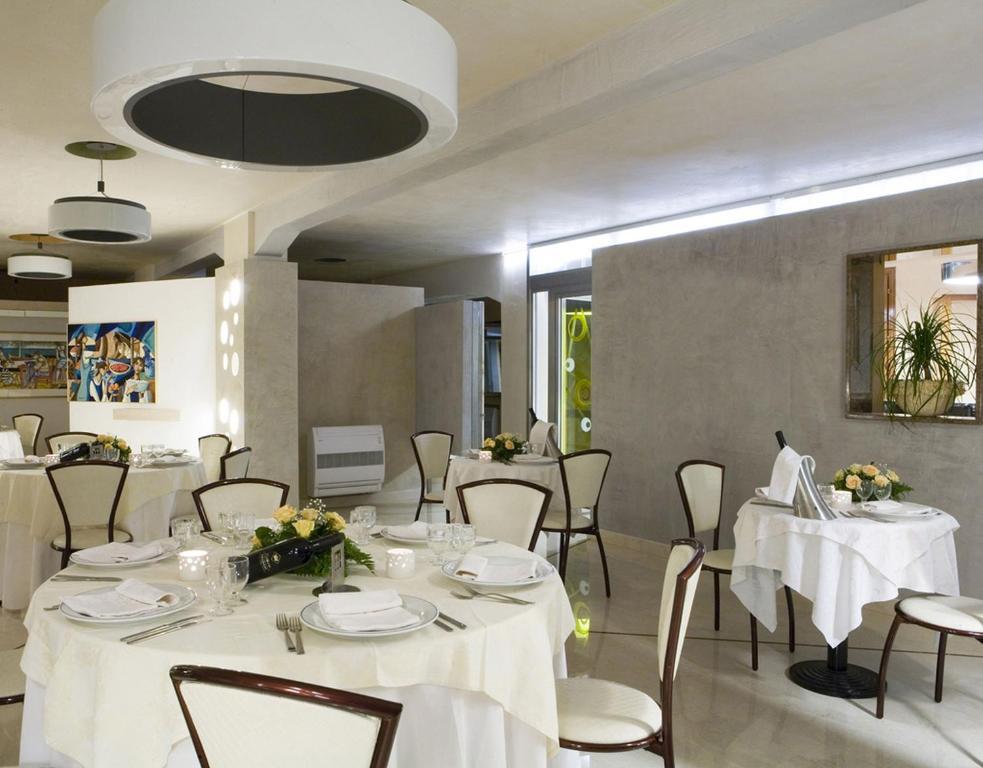 Hotel Ristorante Cavaliere Скарио Экстерьер фото